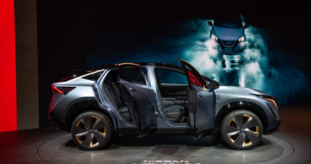 Nissan’s innovative center display