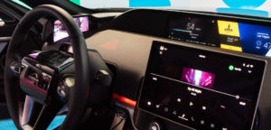 Focus on user experience in connected vehicles, report advises