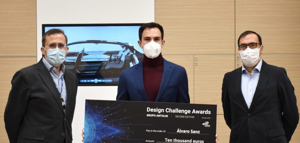 Grupo Antolin awards design prize to Valencia student