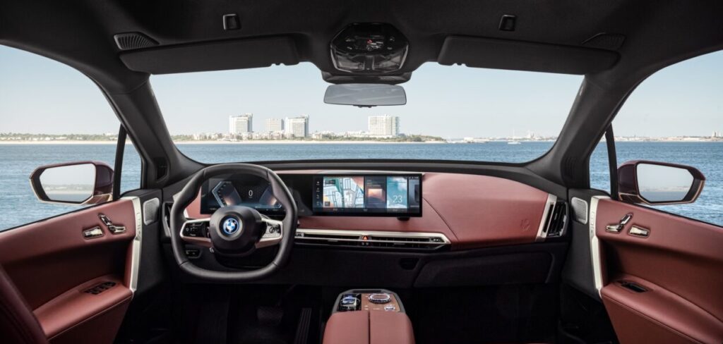 BMW’s new iDrive goes live