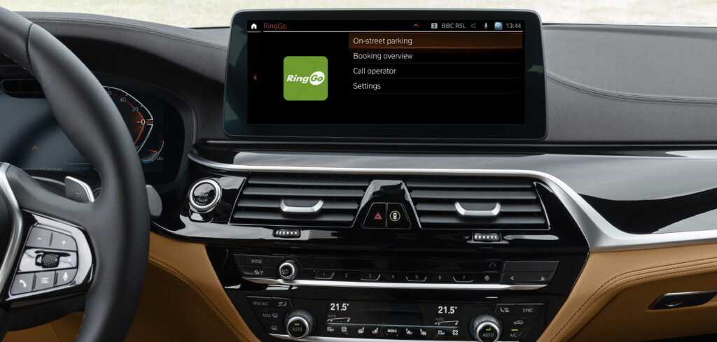 BMW integrates parking payment solution for UK iDrive users