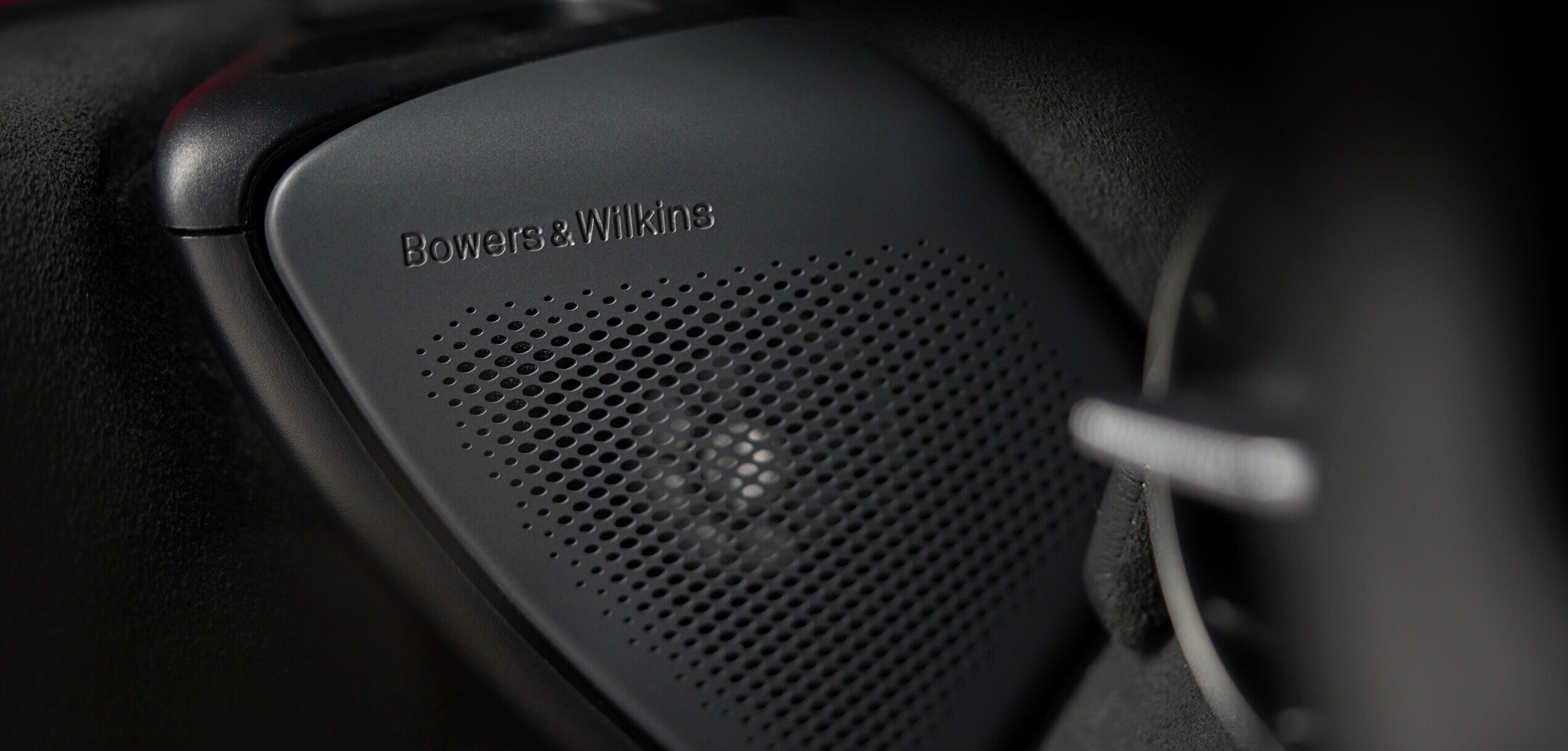 Bespoke Bowers Wilkins sound system for all new McLaren 750S