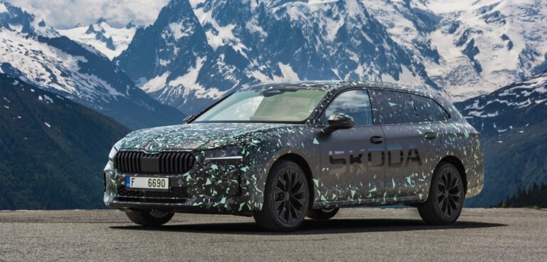 Škoda Superb boasts redesigned interior