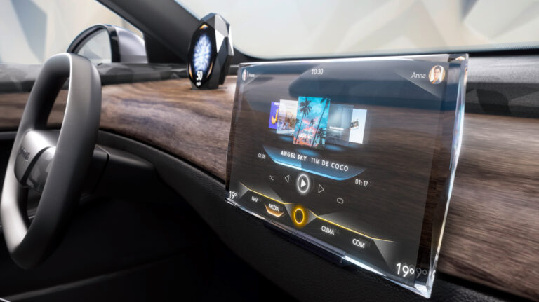 Continental and Swarovski Mobility present transparent crystal display for premium vehicles