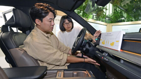 Hyundai and Kia unveil in-vehicle temperature control technologies Hyundai and Kia unveil in-vehicle temperature control technologies.