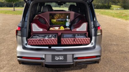 Infiniti showcases QX80 Autograph Lounge concept at SEMA.