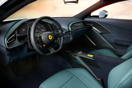 The latest berlinetta front-mid-engine V8 2+ coupé: Ferrari Amalfi The interior design has been simplified, emphasizing a clean and contemporary language using premium materials and integrated technological solutions.