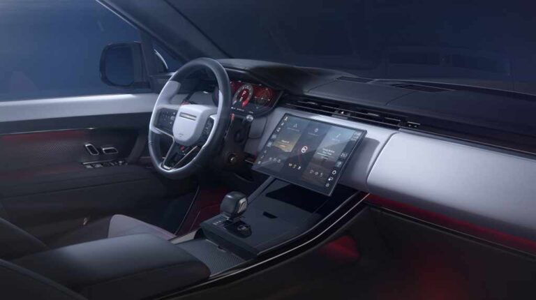 Luxury sporting performance with the latest Range Rover Sport SV Carbon Range Rover SV Carbon.