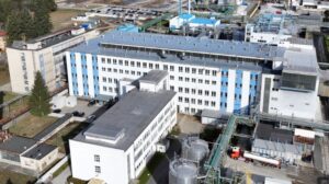 Evonik and AMSilk extend partnership for sustainable biotech silk materials