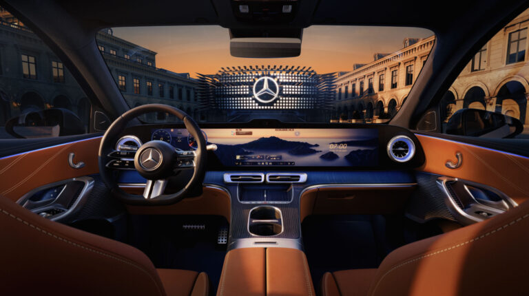 Electric Mercedes-Benz GLC debuts with Sensual Purity, MB.OS and largest MBUX Hyperscreen yet Mercedes-Benz GLC.