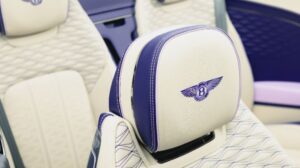 Violette Bentley Continental GTC Speed.