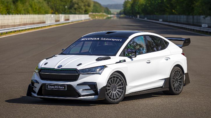 Škoda teases sustainable production car technologies with Enyaq RS Race concept car Škoda teases sustainable production car technologies with Enyaq RS Race concept car.
