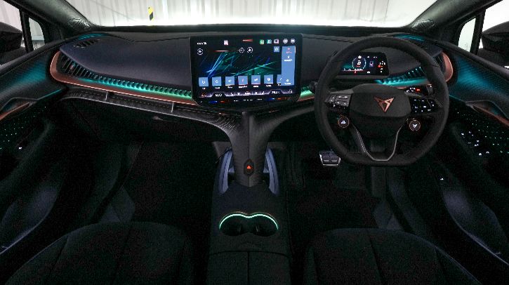 How the Cupra Tavascan electric SUV’s lighting enables mood-conscious customization The dash and display of the Cupra Tavascan, with a cool lighting mood