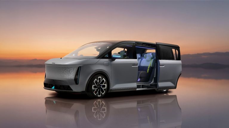 Yanfeng reveals XiM27 smart cabin concept with reconfigurable layout and AI-adaptive seating The Yanfeng XiM27 multi-purpose van concept.